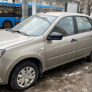 Замена аккумулятора на Lada (ВАЗ) Granta I 2011 - 2018 1.6 106 л.c.  Замена аккумулятора на Lada (ВАЗ) Granta I 2011 - 2018 1.6 106 л.c.